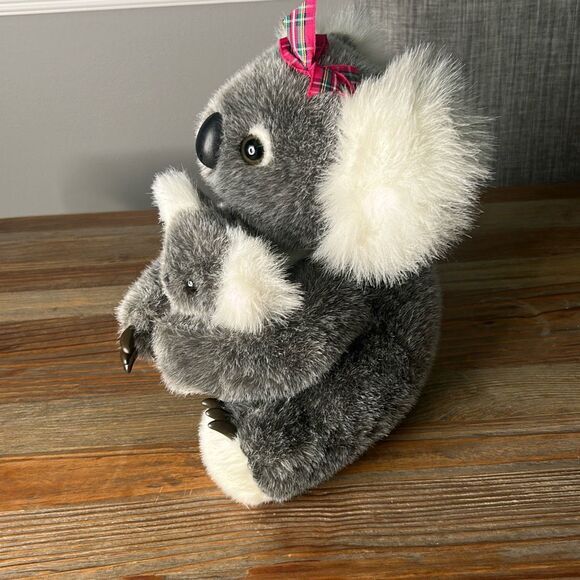 Toy hut Sydney Australia koala mom and baby plush stuffed animals hugging‎ - Picture 3 of 8